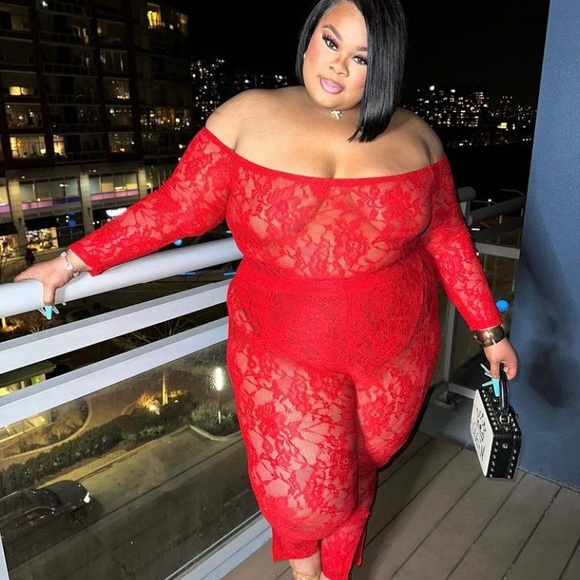 Red Lace Off-Shoulder Set - Picture 1 of 3